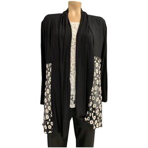 Kim&Cami NWT Size M